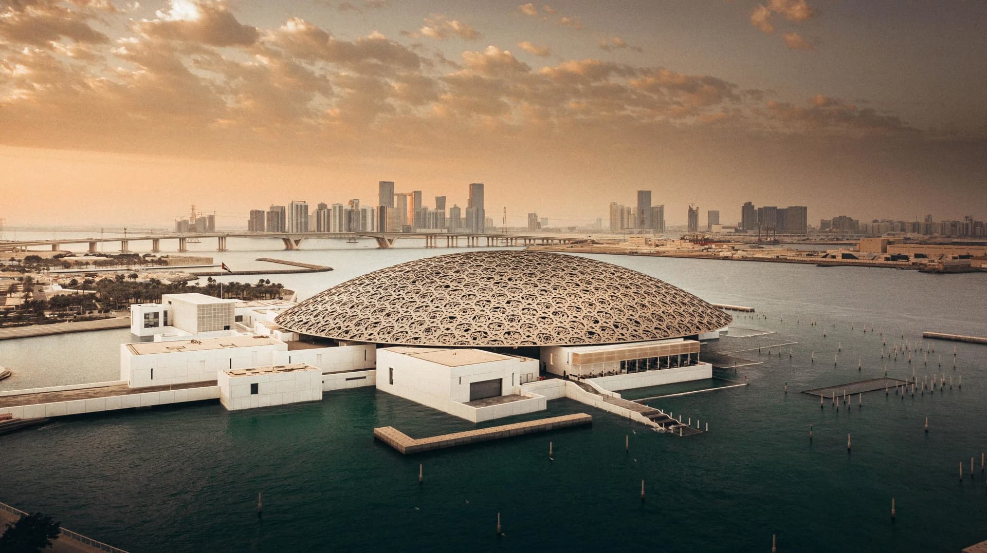 Abu Dhabi Museums Guide